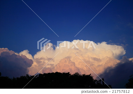 Cloud cover 21757812