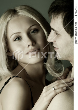 happy couple happy couple 21762309