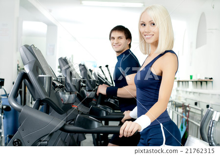 sport couple sport couple 21762315