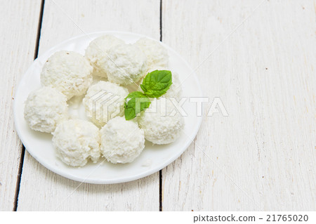 Homemade candies with coconut Homemade candies with coconut 21765020