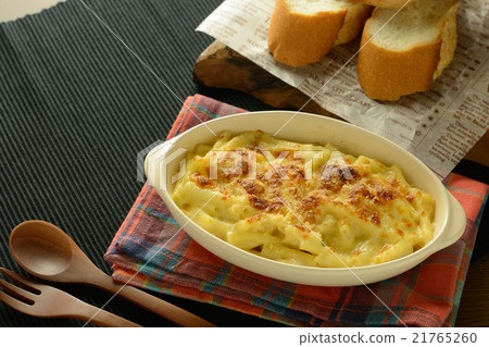 Macaroni Gratin 21765260