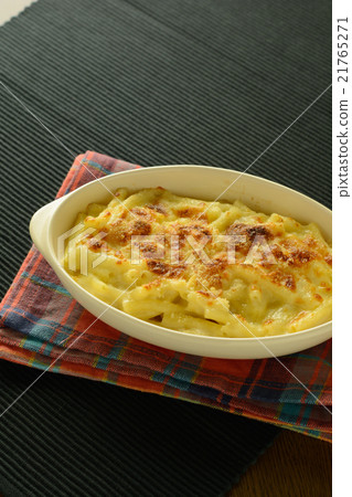 Macaroni Gratin 21765271