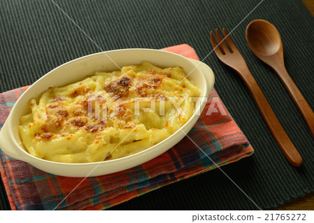 Macaroni Gratin Macaroni Gratin 21765272
