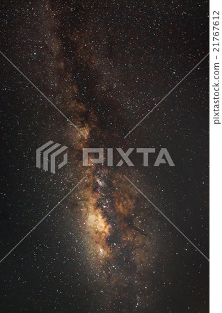 beautiful milkyway on a night sky 21767612