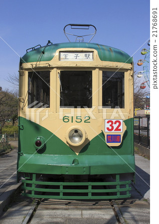 Blue sky and Toden Denki type 6000 (Mr. 21768691