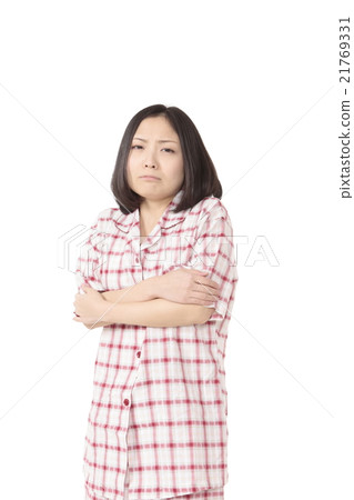 身體狀況不佳的年輕女子 21769331