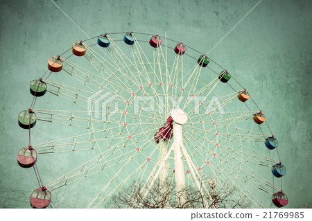 Colorful Giant ferris wheel against, Vintage style Colorful Giant ferris wheel against, Vintage style 21769985