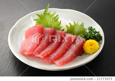 Tuna sashimi 21771073