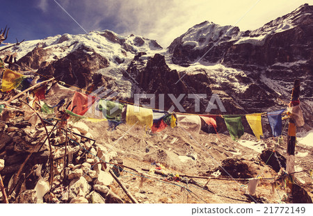 Kanchenjunga region 21772149