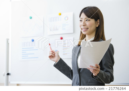 Business woman 21776264