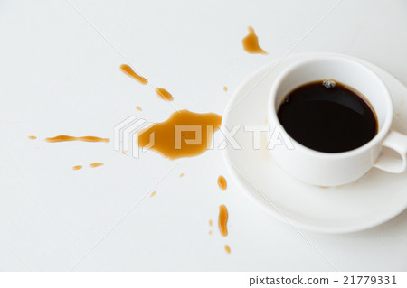 Spilled coffee white back 21779331