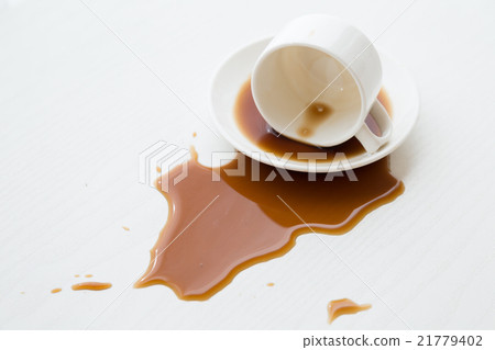 Spilled coffee white back 21779402