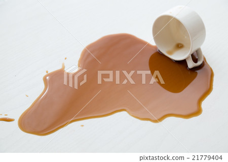 Spilled coffee white back 21779404