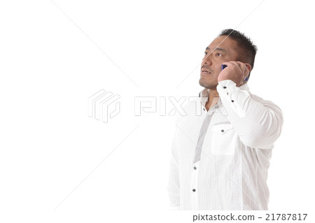 A man talking on a smartphone 21787817
