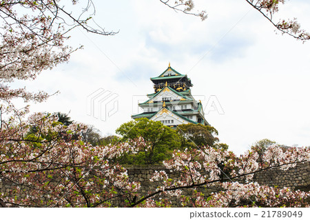 Osaka Castle in Osaka, Japan. Osaka Castle in Osaka, Japan. 21789049