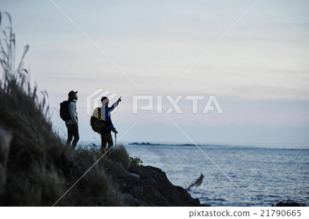 男人徒步旅行 21790665