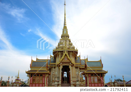 Royal funeral pyre for princess 21792411