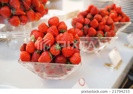 新鮮的草莓 新鮮的草莓 21794255