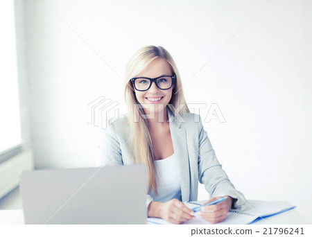 businesswoman with documents 21796241