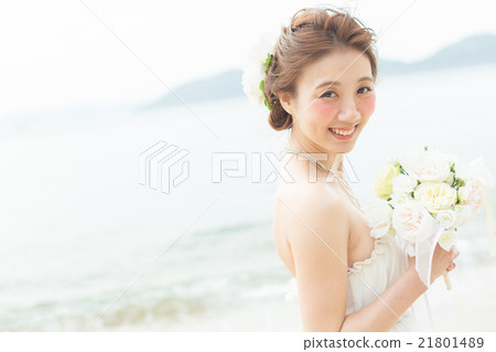 Beach bride Beach bride 21801489