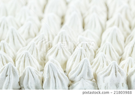 Soft-prepared chalk or white clay filler 21803988