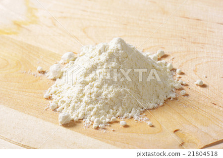 Pile of wheat flour 21804518