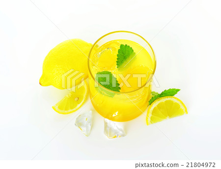 Glass of lemon juice drink 21804972