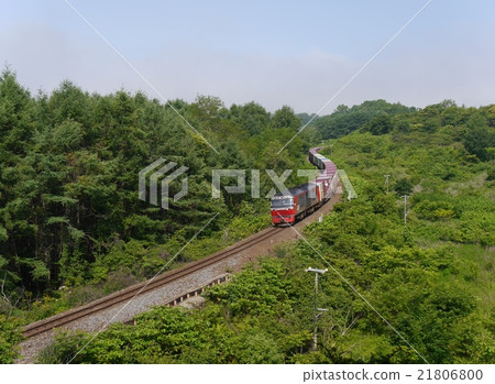 DF 200 freight train Toya - Usu space man curves 21806800