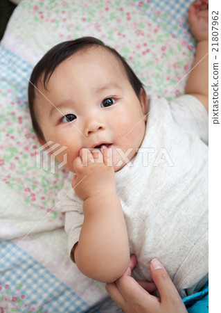 嬰兒 寶寶 寶貝 21807962