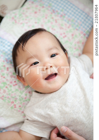 嬰兒 寶寶 寶貝 21807964