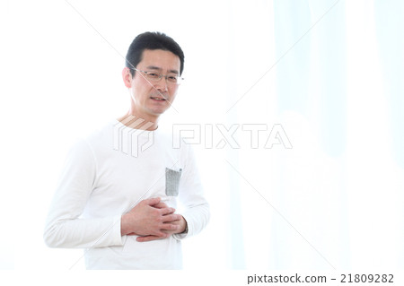 Midweight man in his 40s stomach pain 21809282