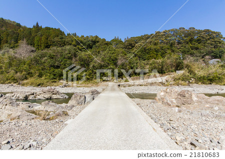 Sediment bridge in Kimiyagashima-cho, Kochi prefecture 21810683