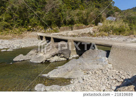 Sediment bridge in Kimiyagashima-cho, Kochi prefecture 21810689