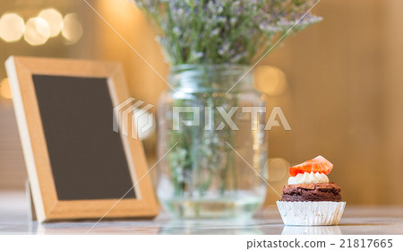 strawberry cupcake with mini blackboard strawberry cupcake with mini blackboard 21817665