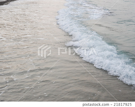 Wave of the sea and beach Wave of the sea and beach 21817925