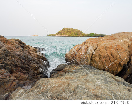 Stone in the sea 21817928