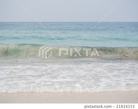 Wave of the sea and beach Wave of the sea and beach 21818153