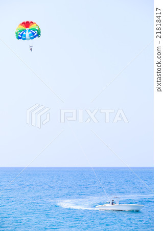 Parasailing 21818417