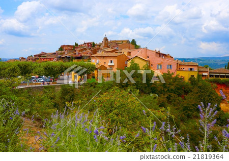 Roussillon (Roussillon) 21819364