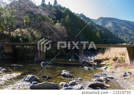 高知縣四萬十市Sawatari沉積橋 高知縣四萬十市Sawatari沉積橋 21819750