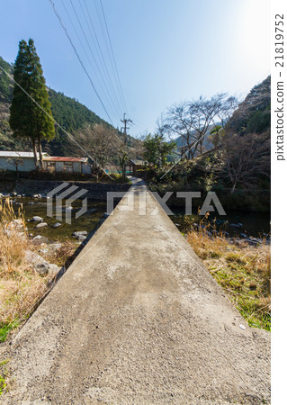 高知縣四萬十市Sawatari沉積橋 高知縣四萬十市Sawatari沉積橋 21819752