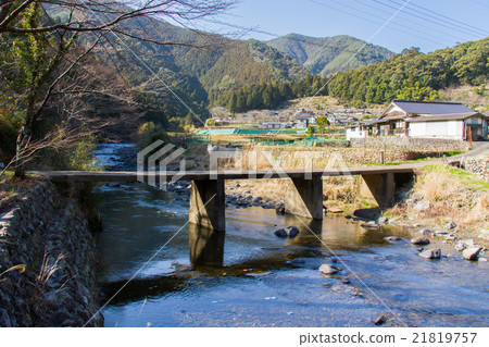 Sawatari Sediment Bridge Shimanto Town, Kochi Prefecture 21819757
