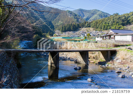 高知縣四萬十市Sawatari沉積橋 高知縣四萬十市Sawatari沉積橋 21819759