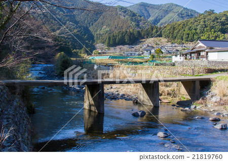 高知縣四萬十市Sawatari沉積橋 高知縣四萬十市Sawatari沉積橋 21819760