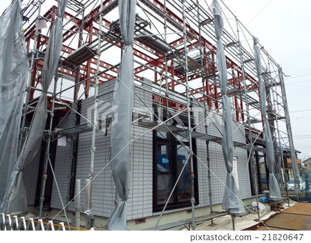 Constructing a detached house with steel structure 21820647