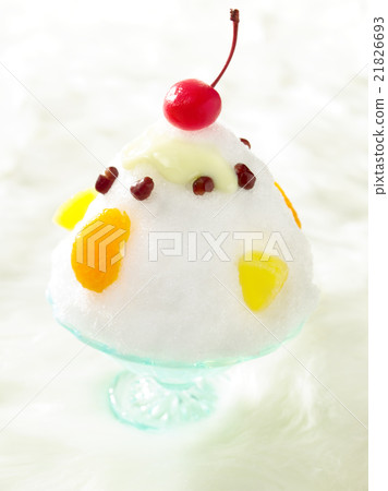 Shaved ice / polar bear 21826693
