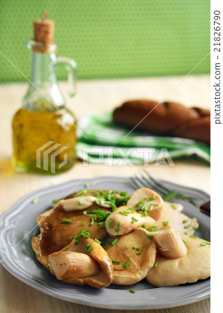 Porcini mushrooms 21826790