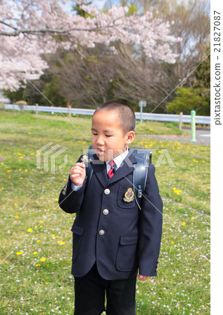 一年級學生 21827087