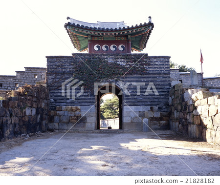 Southwestern dark gate Southwestern dark gate 21828182