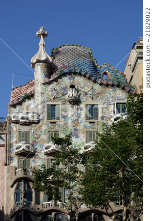 Casa Batlló (Barcelona, Spain) Casa Batlló (Barcelona, Spain) 21829022